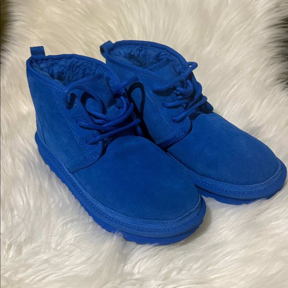 Ugg boots 
I very good condition woman 5